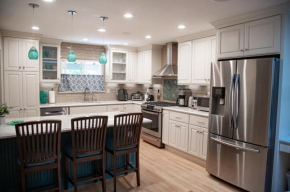 Spacious 3BR house with office and backyard